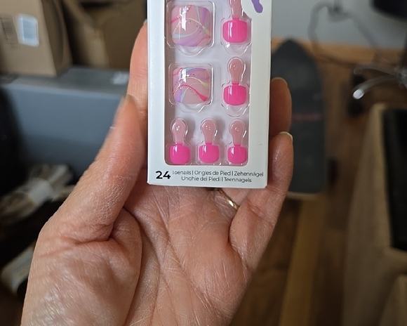 Nail Bundle - Picture 6 of 9